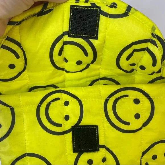 Baggu | 13” Mini Laptop Sleeve Smiley Face Yellow Happy Print - Picture 4 of 7